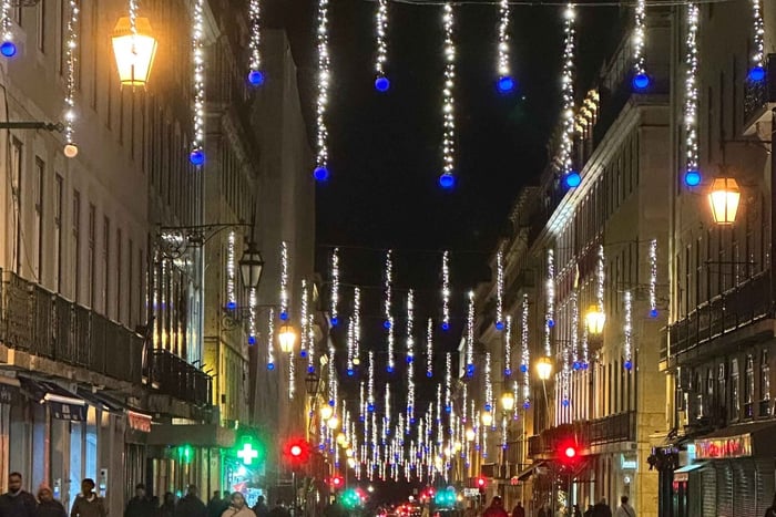 Christmas lighting tour in Lisbon by Tuktuk