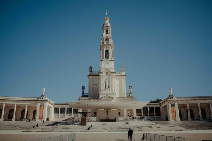 Fátima e il villaggio dei pastori: fede, storia ed emozione