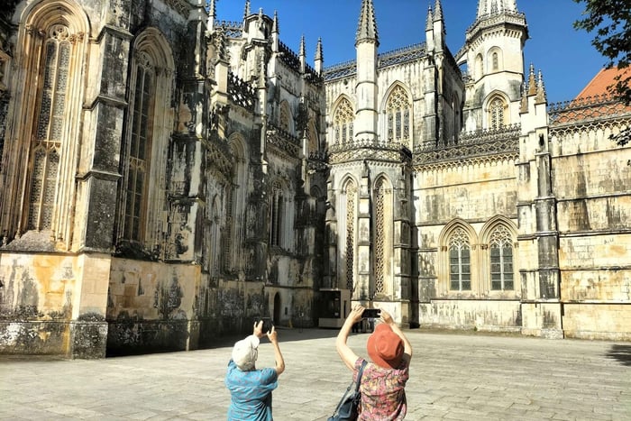 Desde Lisboa: excursión de un día a Tomar, Batalha y Alcobaça, lugares declarados Patrimonio de la Humanidad por la UNESCO.