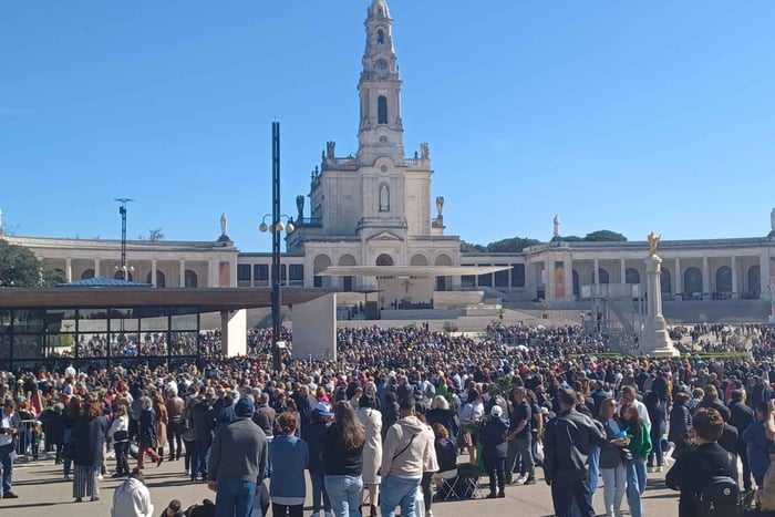From Lisbon - Small Group Fátima & Little Shepherds Town Tour
