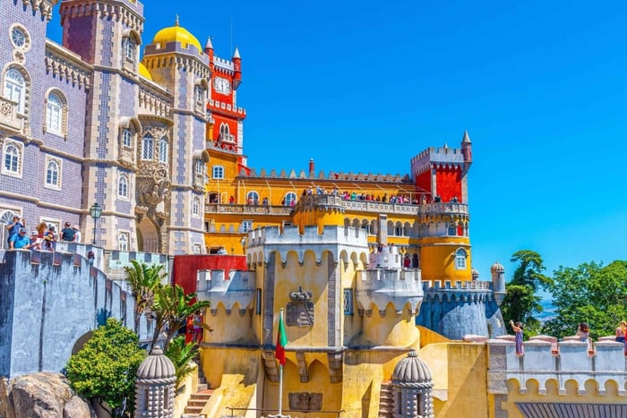 Vanuit Lissabon: de hoogtepunten van Sintra en Cascais in kleine groepen