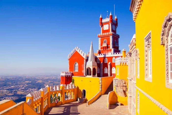 Half-Day Tour Sintra with Pena Palace & Regaleira.
