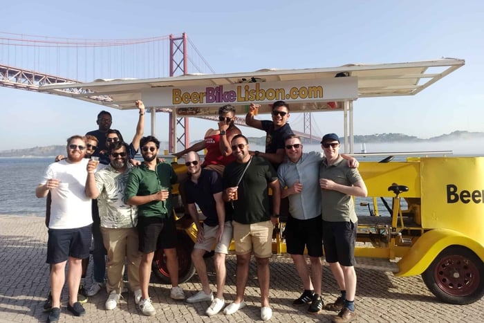 1-Hour Beer, Sangria or Wine Bike Sightseeing Tour