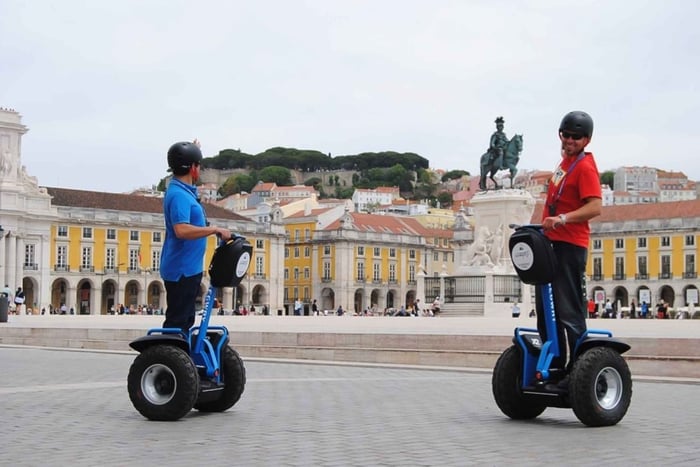 Lisboa: 3 horas privadas en Segway por las calles de las colinas