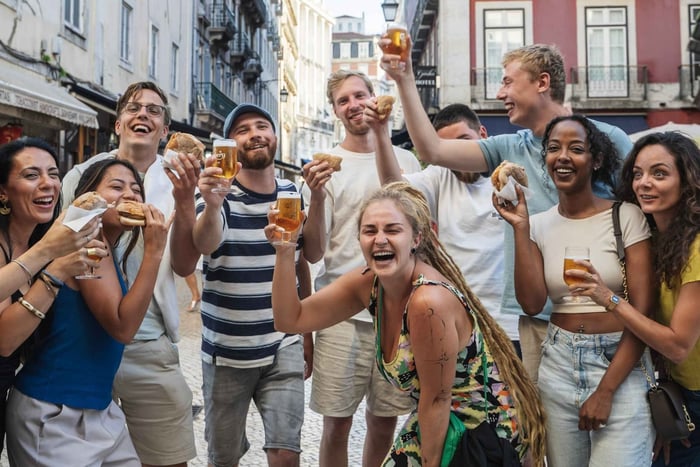 Tour gastronómico privado por Lisboa en Baixa con vino y delicias locales