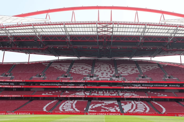 Benfica Luz Stadium Tour with Souvenir Scarf
