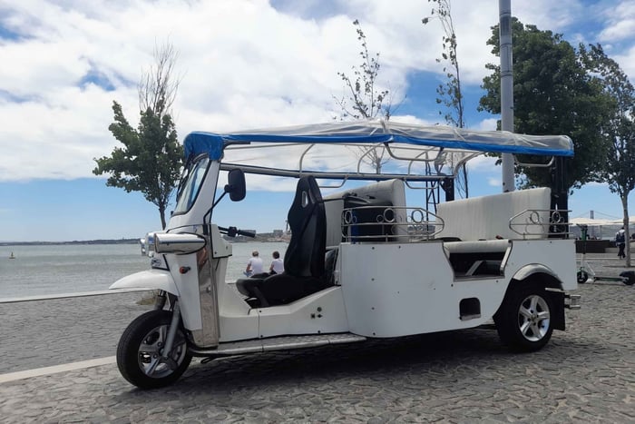 Lissabon: Private Eco Tuk-Tuk Tour für 2 Stunden