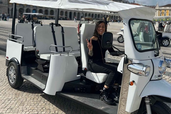 Lisboa Tuk Tuk Tour con un local