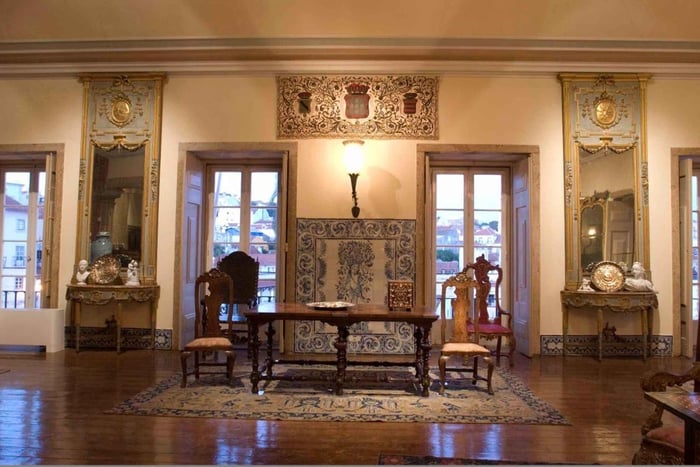 Лиссабон: экскурсия по Museu de Artes Decorativas Portuguesas с гидом