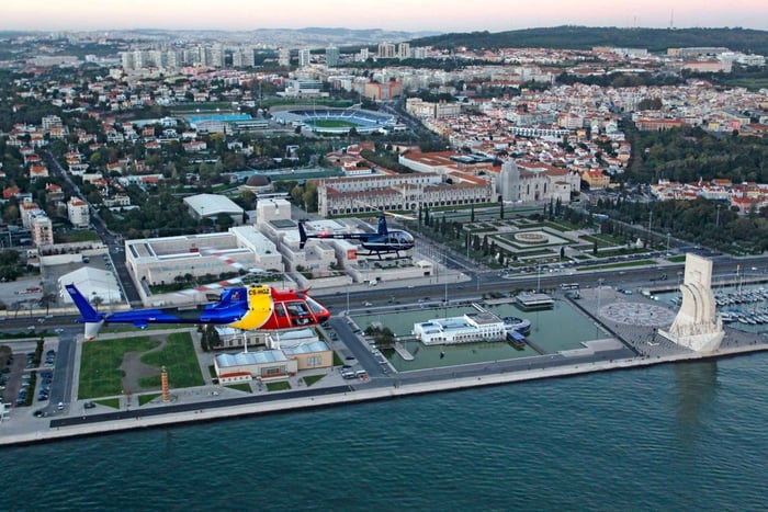 Lissabon: Helikoptertur med sightseeing över Belem och Caparica