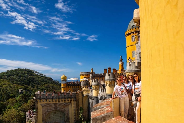 SINTRA, CASCAIS I WYBRZEŻE – prywatna wycieczka jeepem z jedzeniem i napojami