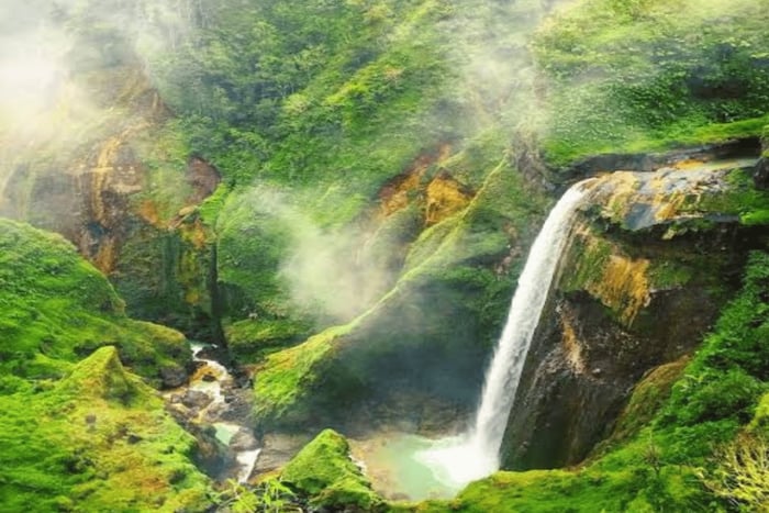 2-Day Waterfall Tour & One-Day Senaru Rim Trek