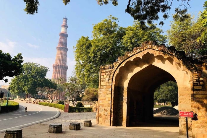 Delhi: privat guidet omvisning og inngang til Qutub Minar