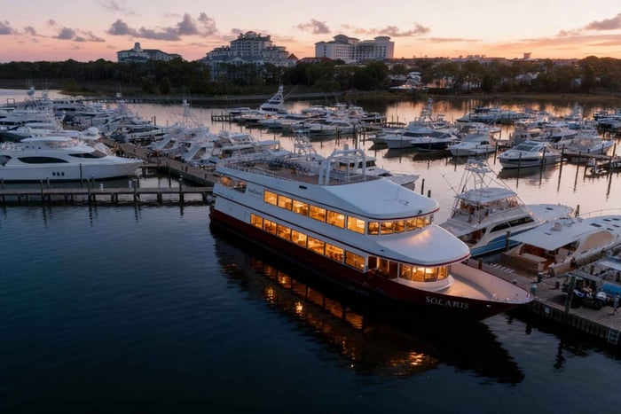 Destin: Sunset Dinner Cruise with Live Music