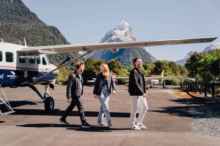 Vanuit Queenstown: Dagtrip Milford Sound per vliegtuig en boot