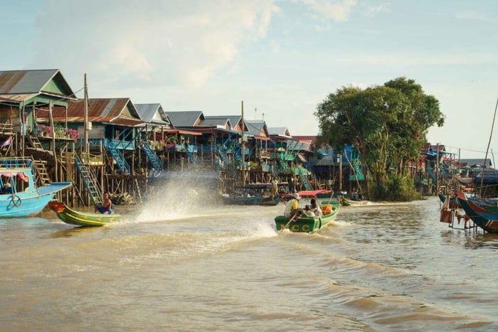 Vanuit Siem Reap: Kampong Phluk Floating Village Tour per boot