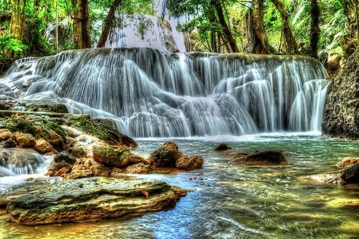 Kupang: Crystal Cave, Oenesu Waterfall, & Beach Tour