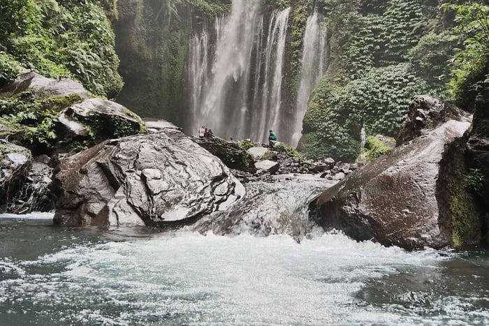 Lombok Senaru: Village Tour, Waterfalls, and Cooking Class