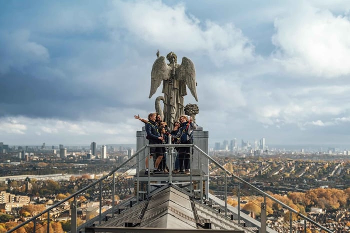 Alexandra Palace: Eintrittskarte für den Aufstieg auf die Dachterrasse