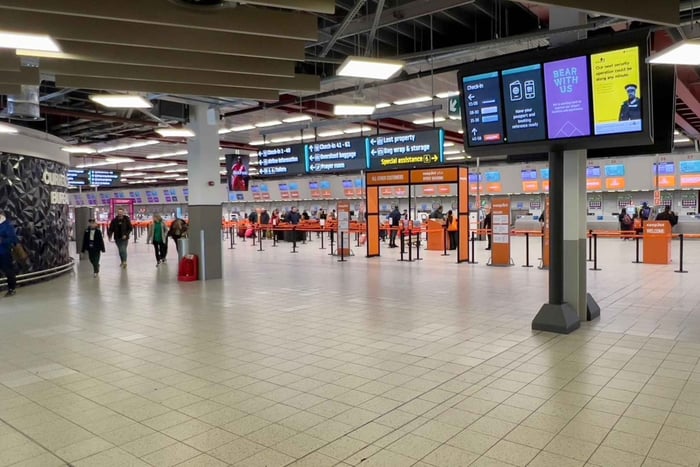 Prywatny transfer z lotniska Gatwick na lotnisko Heathrow
