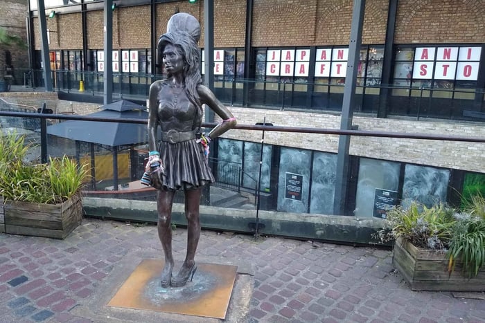 London: Camden Rock and Roll Music Walking Tour