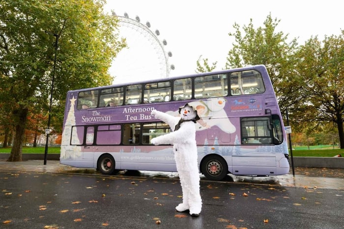 The Snowman Afternoon Tea Bus – en magisk julrundtur