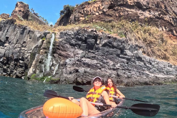 Câmara de lobos: Transparent Kayak Rental or Guided Tour