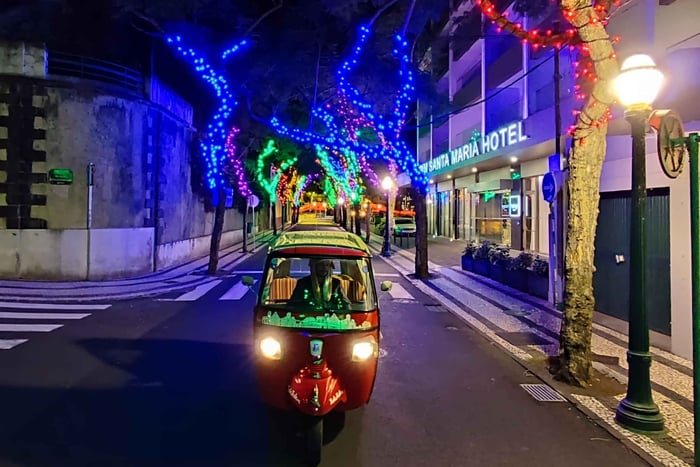 Funchal : visite des illuminations de Noël en tuk-tuk