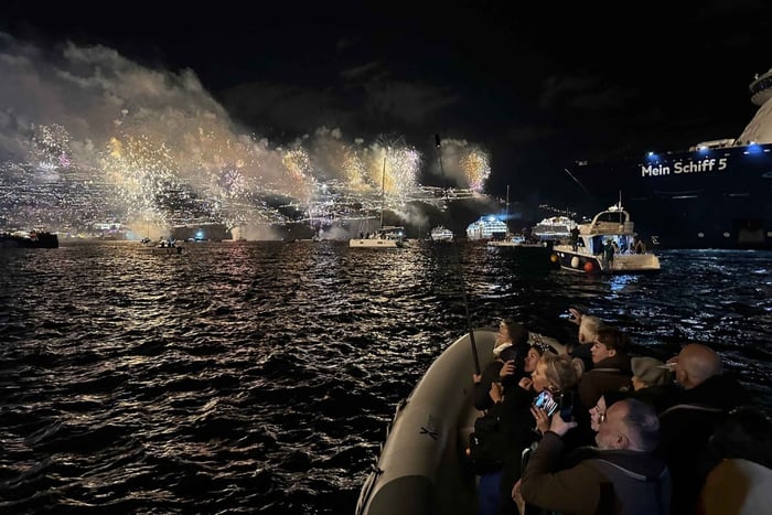 Funchal: Feuerwerk vom Boot aus – Silvester