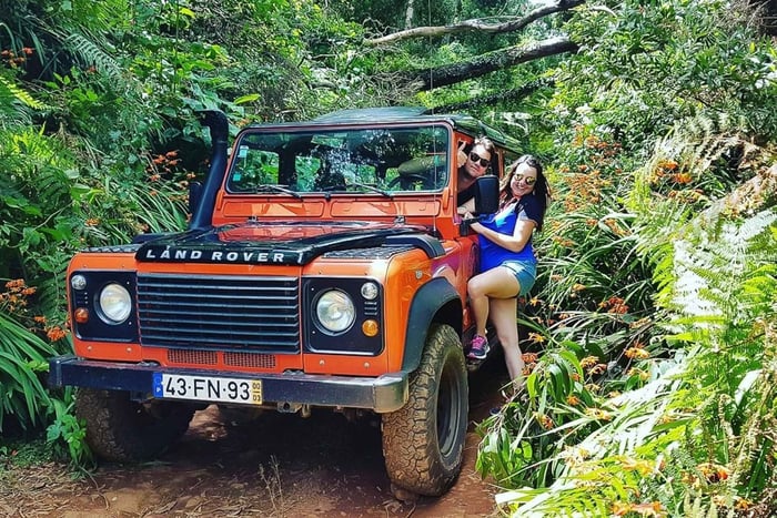 マデイラ島：ポルト モニスの天然プールを巡るジープ 4x4 サファリ ツアー