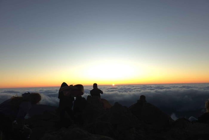 Passeio ao amanhecer no Pico do Arieiro