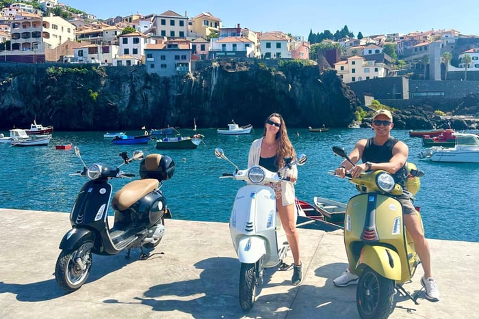 Visite privée en Vespa Funchal & Câmara Lobos (3h)