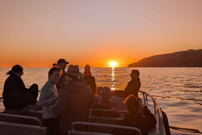 Bootsfahrten bei Sonnenuntergang