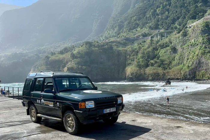 Von Funchal aus: West-Madeira Open-Roof 4x4 Day Tour mit Abholung
