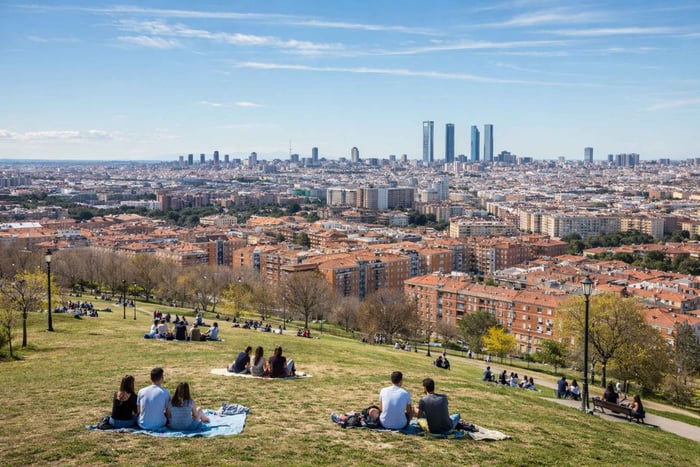 Contrasts of Madrid : Salamanca, Vallecas, China Town Usera