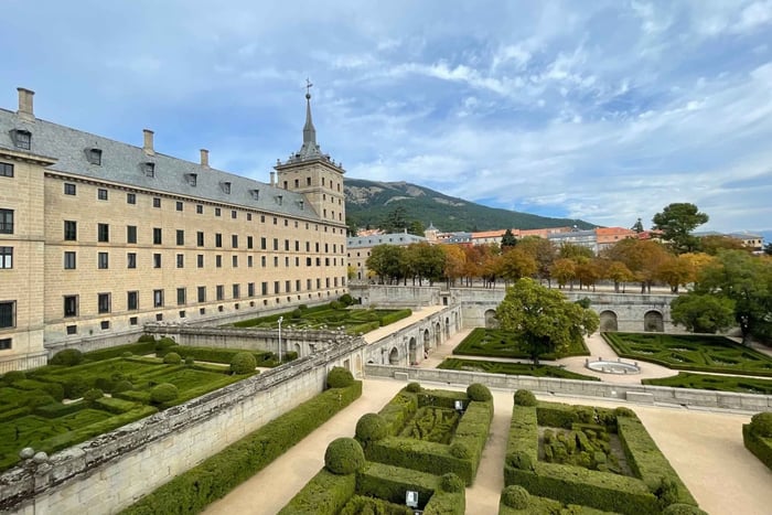 Da Madrid: Monastero dell'Escorial e Valle dei Caduti