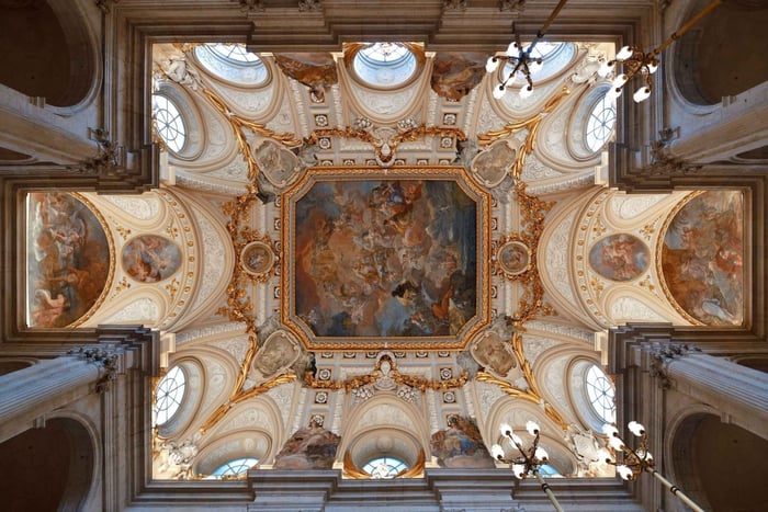 Guided tour of the Royal Palace of Madrid in a small group (maximum 8 people)