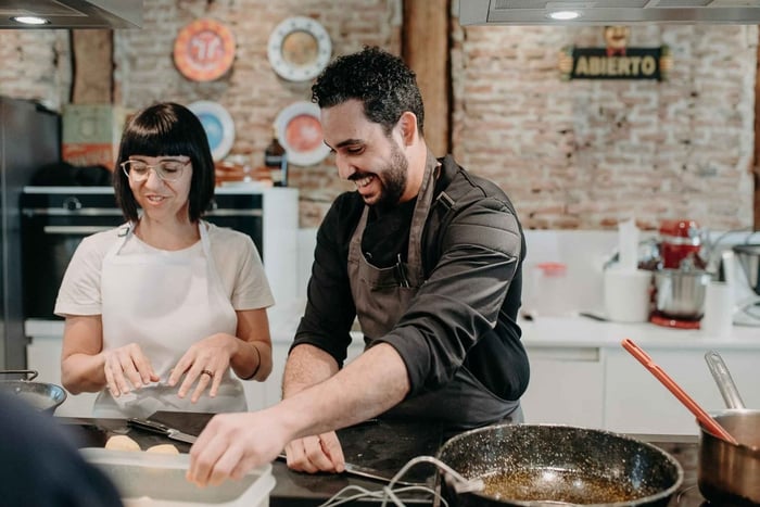 Madrid: Paella & Tapas Kochkurs und Marktbesuch