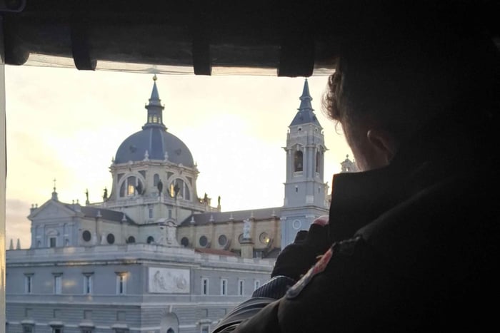 Madrid: Tuk-tuk tour of the historic center and highlights