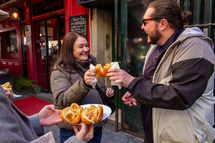 Madrids ikoniske oplevelser med tapas, taverner og historie