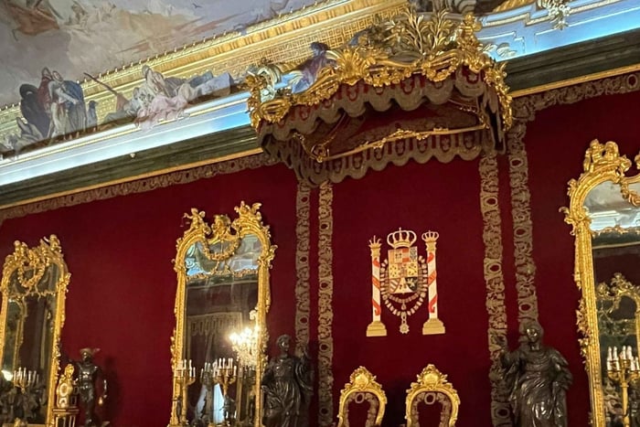 tour guidato del Palazzo Reale con biglietto d'ingresso