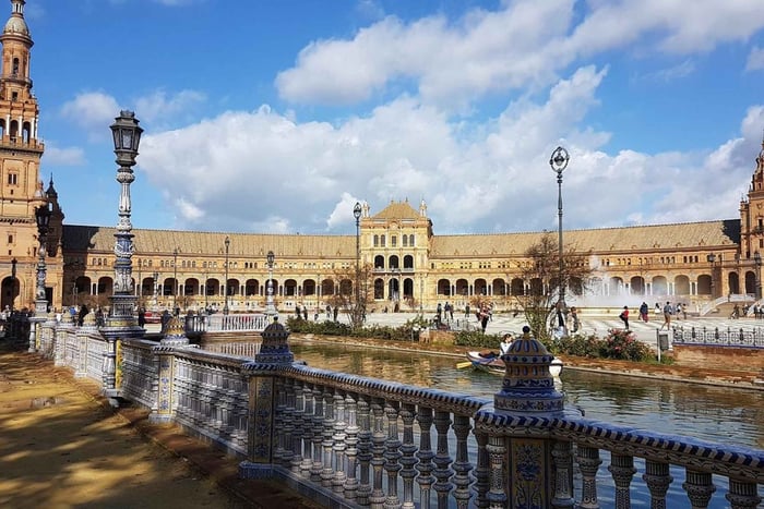 From Malaga: Seville Day Trip with Real Alcázar Tickets