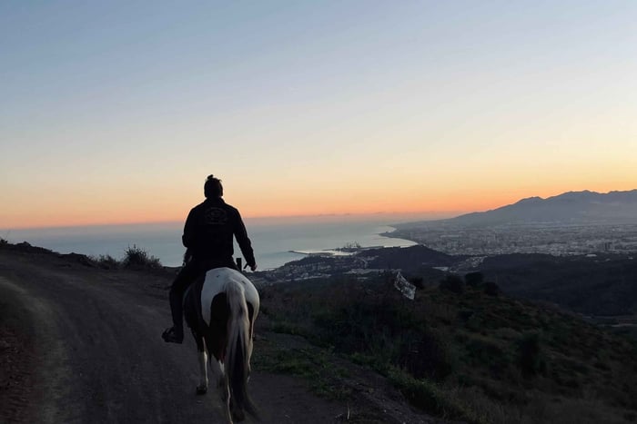 Horseback riding route through the Montes Málaga Natural Park - 1 hour