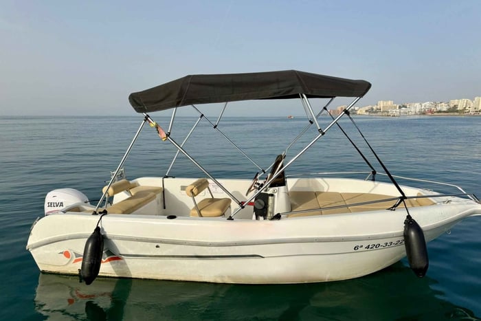 Malaga: Boat Rental Without License