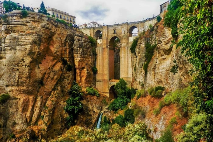 Vanuit Málaga: Ronda en Setenil rondleiding dagtrip