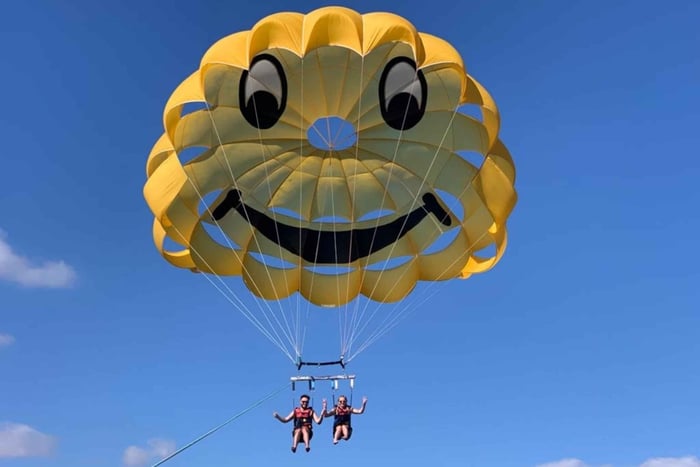 Cala Bona: esperienza di parapendio