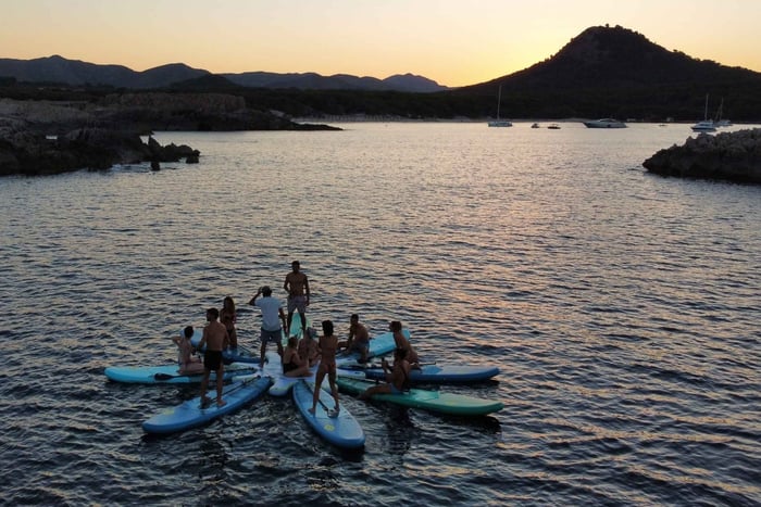 Cala Ratjada: experiência privada de SUP Sunset com bebidas