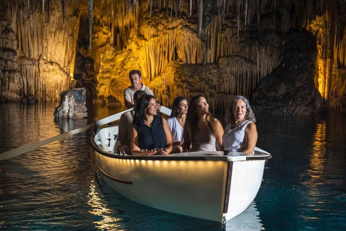 Palma: entrada a las cuevas del Drach, concierto de música y paseo en barco