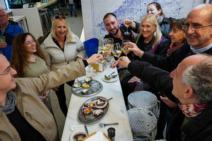 Palma de Food Tour with 10+ Local Dishes & Drinks