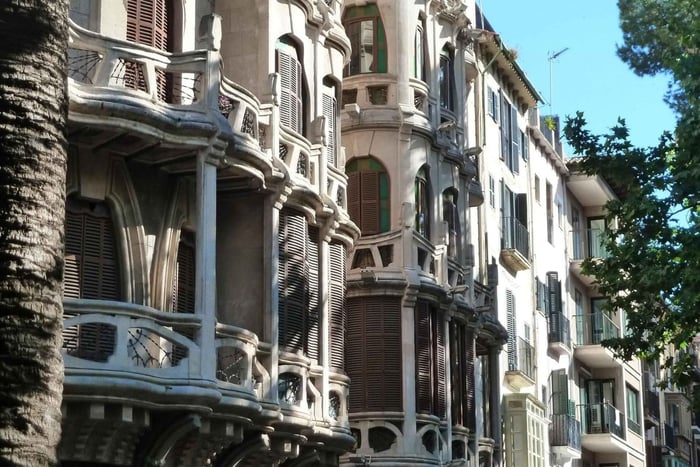Palma de Mallorca city & old town tour